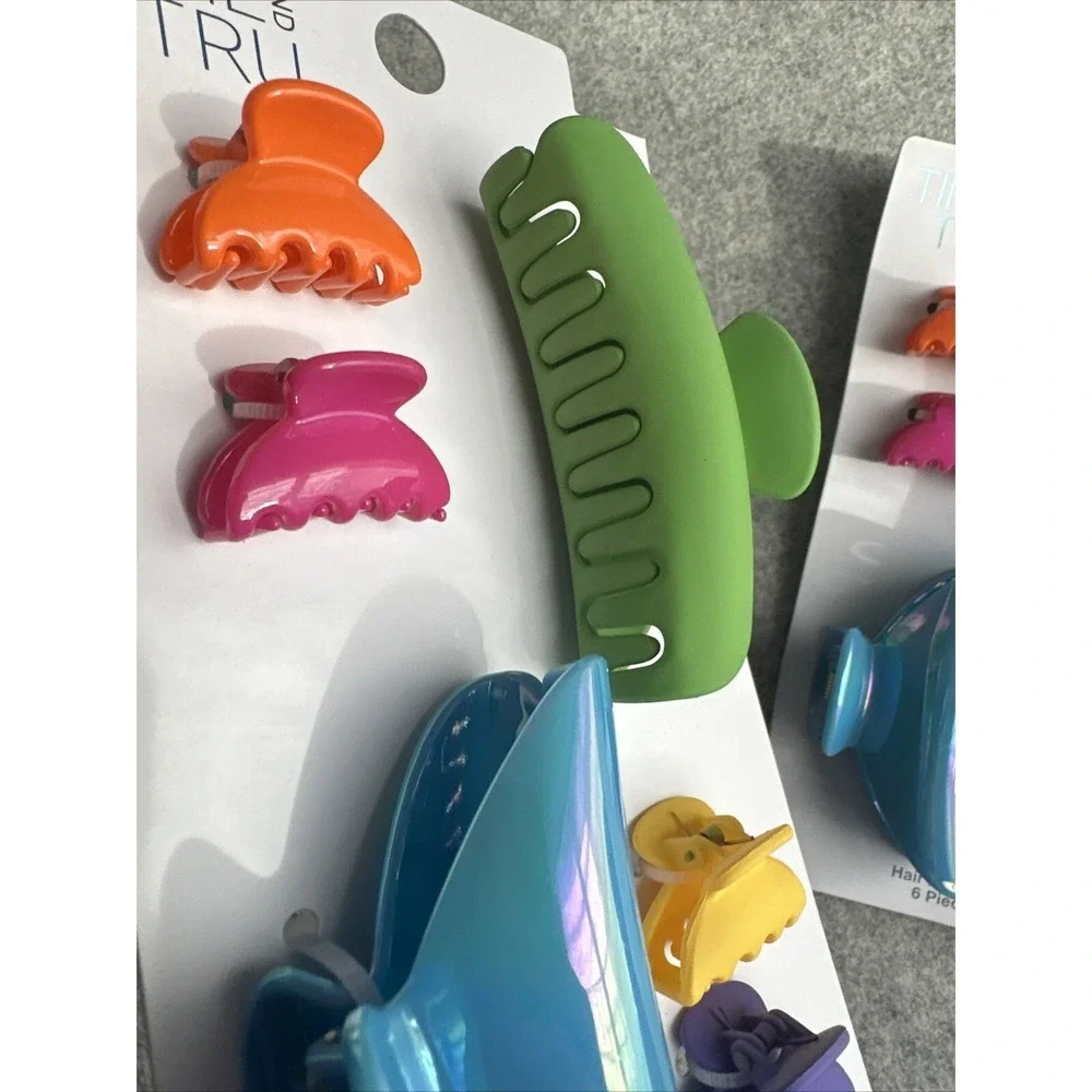 New Time And Tru Hair Claw Clip Lot of 2 Sets Colorful Retro Artsy Teacher Lg Sm